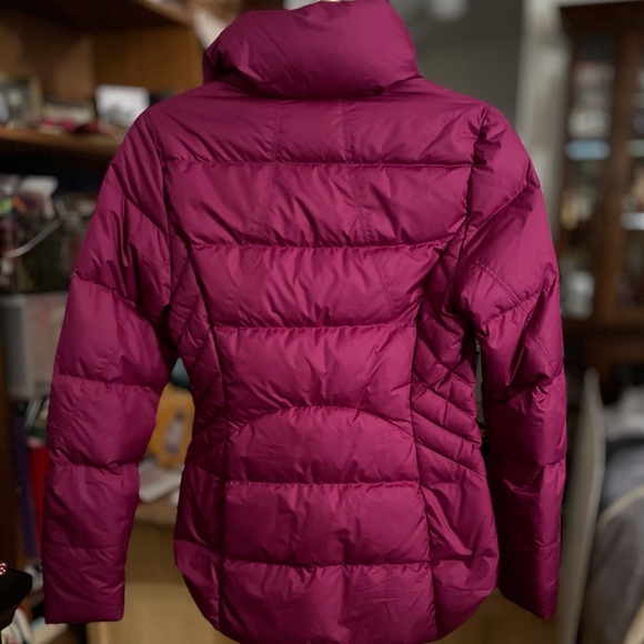Fuschia Athleta down jacket - Picture 5 of 10